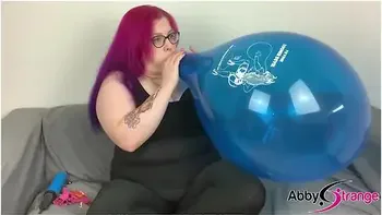 Deutsche Gothic Bbw Looner Video: Blow To Pop Miss Snapback Ballons