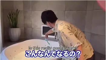 ローション風呂に入ったらヌルヌル亀頭責め手コキてm男の潮吹きか止まらす立ちハックて早漏tマ中出ししちゃいました Lubed Fuck In Bathrooom Squirts, Creampie