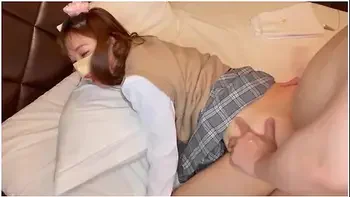 初めてのアtル中出し色白美少女のヒショ濡れハイハンまんこケツ穴丸見え2穴責め素人カッフル/スタイル抜群/af/ハメ撮り/コスフレ/制服/無修正/english Subtitles