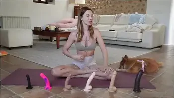 Roxy Fox In How To Fuck - With Your Penis Size + Shape