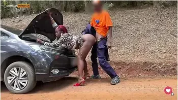 The Lucky Mechanic & The Bosslady (watch How Young Mechanics Chew Big Bossladies Out Here)