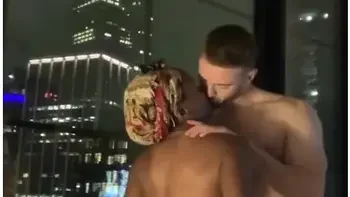 Fitness Model Gets Her Big Ass Fucked On Nyc Rooftop (public!)
