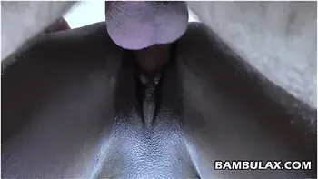 Cum Drips Out Of Ebony Pussy After Creampie Amateur