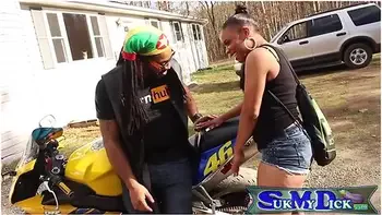 Don Whoe - Big Lip Ebony Milf Gives Sloppy Bj On Motocycle