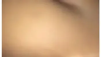 Thot Got Her Back Buss Up