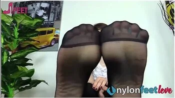 Petra Feet In Secretary In Pantyhose Shoeplay And Toe Spreading