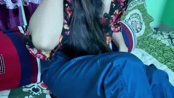 Desi Stepsister Riya Chowdhury Fucked Hard by Stepbrother in Homemade Bengali Sex