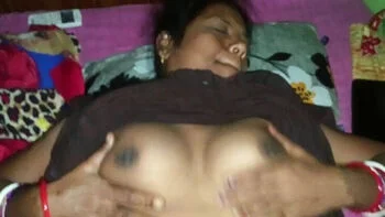 Indian Desi Bhabhi Manisha Hot Night Sex with Neighbor - Hardcore Fucking