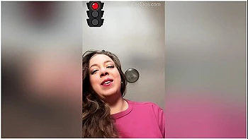 Elle Eros In Girlfriend Cheers You Up - Pov Joi Game