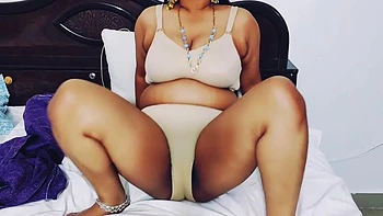 Wet Girl - 18 Year Old Girl Fingering Wet Pussy On Video Call With Her Boyfriend Desi