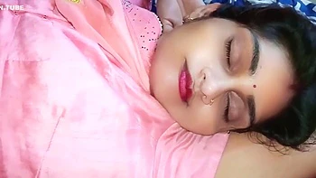 Newly Married Couples Make Sex Relation In Midnight, Desi Bhabhi Sex Video In Hindi Voice