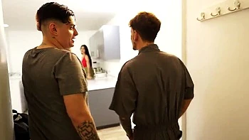 Stuck Wife Gets Plowed by Big Cock Plumber - Jessicaosorio Loud Moaning