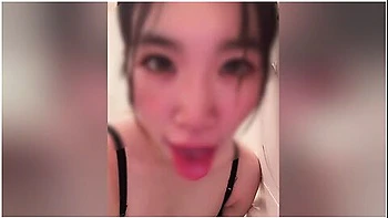 自撮りオtニー元アイトル現役olの激しいくはぁ連続イキオtニー　ハックからも前からもたくさん素人　おもちゃ　ミニスカート