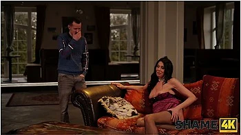 Her Favorite Smell - Sam Bourne