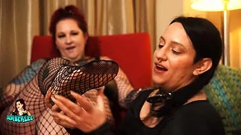 AmberLee Fingering Her Wet Pussy Until Extreme Squirting Orgasm - Big BBW MILF Squirts Soaked