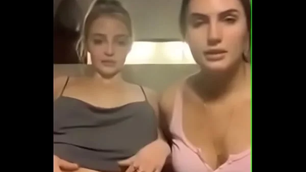 2 Girls Downblouse Periscope
