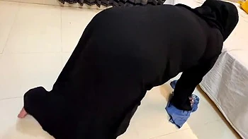 Hot Muslim Maid Stuck Under Bed Begs For Anal Fuck From Owner - Aria Mia Big Ass Doggy Style