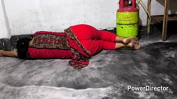 Desi Aunty Anal Fuck - Hardcore Doggy Style with Big Ass Indian Mom