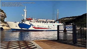 French Vlog - I Take A Facial In My Hotel Room During My Holidays In Sardinia With Maevaa Sinaloa And Amatrice Francaise