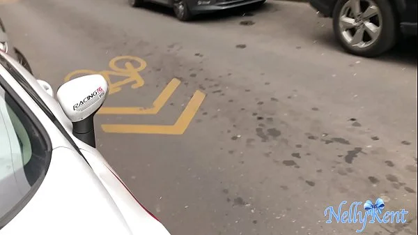 Stranger helps her to lift the bags in exchange of a blowjob in his car.Caught in public giving a blowjob