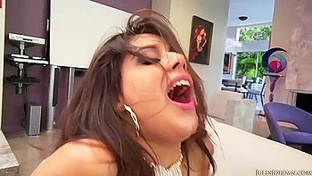 An Awesome Brunette With Big Booty Jynx Maze Jumps On A Large Penis