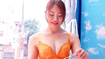 250602美女モデルとして撮影されるママさんf2