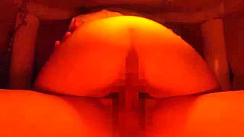 09692,beautiful woman in erotic mode! !