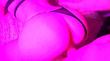 Tugaya Kiska Unoi Shkolnic Zastavlyaet Konchit Dvazhdy! Idealni Krempai