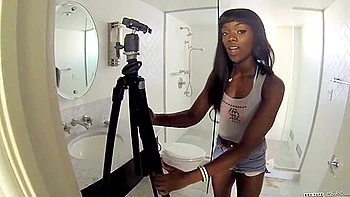 Ana Foxxx, Cosima Knight - Sun Kissed On The Beach