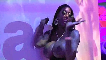 Mystique Tits In Public Las Vegas The Male Rose 18 Min