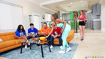 / - September Reign, Desiree Dulce, Destiny Mira Supersluts Game Day Train