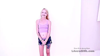 Sexy Nipples Smut With Rocking Kate Bloom From