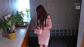 おっはい出すたけの簡単なお仕事てす に応募してみた 乳出すたけて稼けるなんてチョロwって思ってた私 早坂ひめ