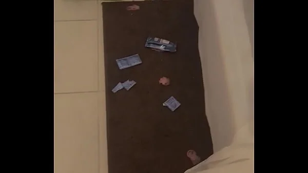 Dei meu cu 5 horas a dos principes... estou arreganhada mesmo.... cusinho arrombado e cusinho feliz... Quer ver?.... : bolivianamimi