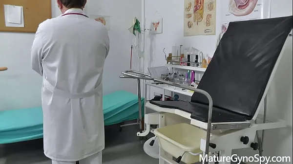 Chubby mature woman Samantha SI caught naked in gyno surgery with hidden cam