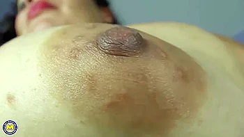 Jeisen In Latin Big Beautiful Bbw Playing With Herself