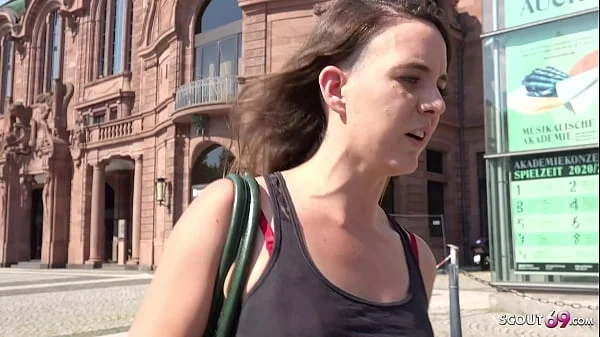 GERMAN SCOUT - ECHTER ANAL ORGASMUS OUTDOOR SEX FÜR TEEN MINA BEI STRASSEN CASTING