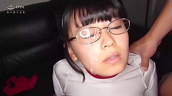 [ktra-339] A Beautiful Girl Wearing Glasses: 10 Girls, Continuous Sex, 38 Hours, A Set Of 2 Dvds 2