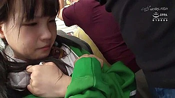 586] The Pervert Who Insists Upon Shoving In His French Kiss Scene 2