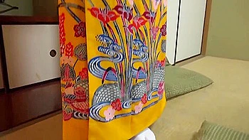 [soan-068] Naive Islander Sanshin Street Perfomer Has To Take Double Penetration In Her Round Ass For Cash But Miss Kuran Herself Gives Assent With Her Desperate Cries. Itou Kuran Scene 1