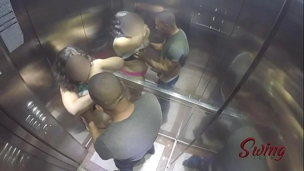 Sorayyaa e Leo Ogro foram pegos fudendo no elevador