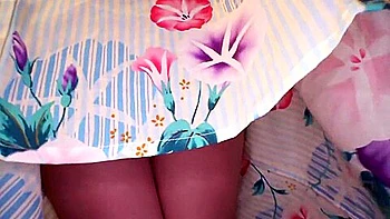 フル勃起乳首を執拗に責められ浴衣姿で悶絶する巨乳人妻