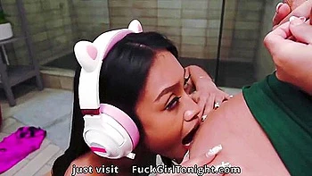 Stepmoms Lick Teens 18+ Milf Cleans Up Gamers