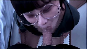 After A Junior College Student Gave Him A Nice Blow Job, He Shot A Lot Of Sperm On His Chest