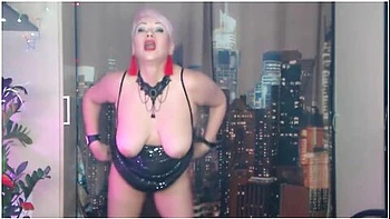 Dirty Dancing Of Luxurious Mature Whore & Her Gaping Cunt .!