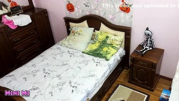 Stepmom And Stepson Share Bed. Unexpected Huge Oral Creampie