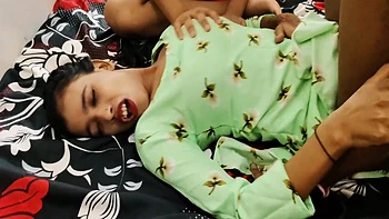 Best Threesome Sex :-seeing Komal And Neha Alone In The Room, They Got Furious Fuck With Sexy Mamta