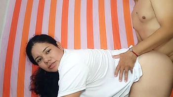 Garganta Profunda - Vecina Mamando Delicioso