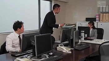 GAK029-HUUZLMPRUM848858959