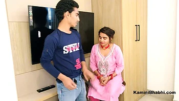 Hot Indian Kamini Bhabhi Fucking Young Desi College Boy